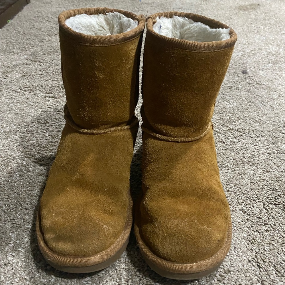 Kids kolabura boots kids size 3
